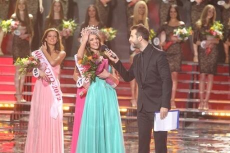 Украинке прогнозируют поражение на "Мисс Мира-2012". Фото