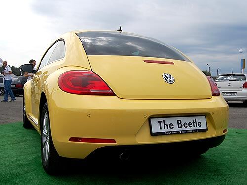 Названы украинские цены на официальный VW "Жук". Фото
