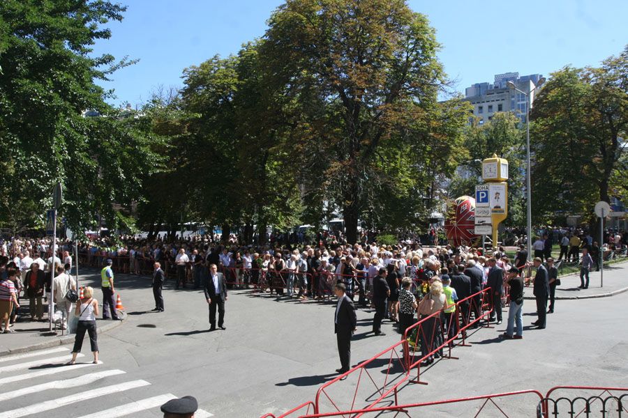 В Киеве попрощались со Ступкой