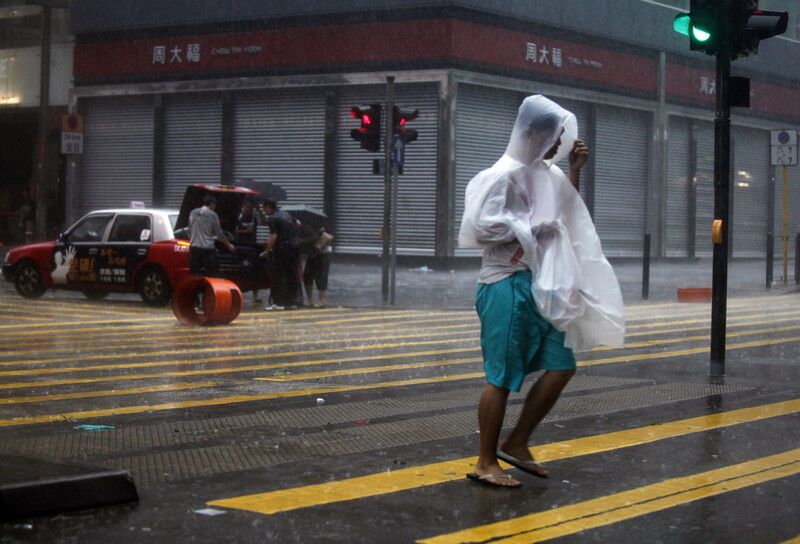 Число жертв ливней в Китае превысило 110 человек 