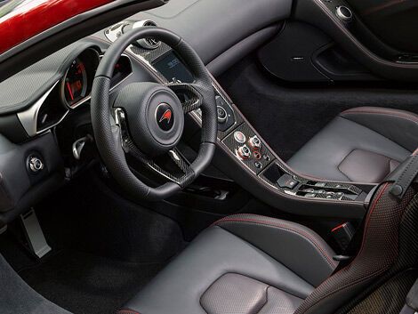 У суперкара McLaren MP4-12C появилась версия без крыши