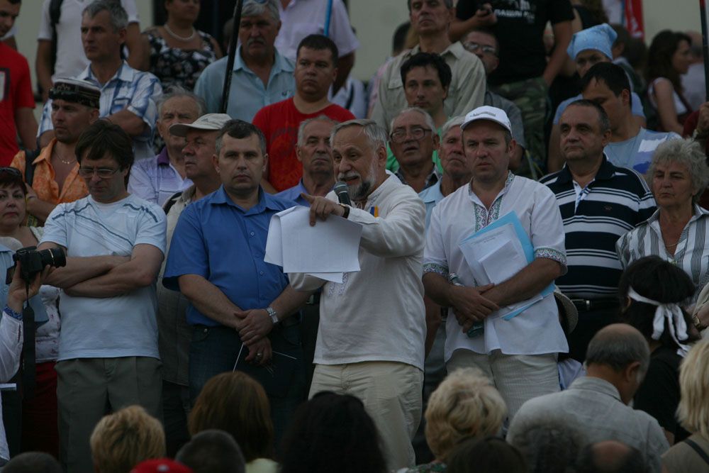 Второй день протестов под Укрдомом
