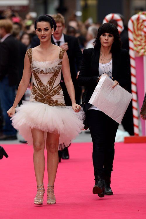 Кэти Перри привезла в Лондон частичку себя. Фото