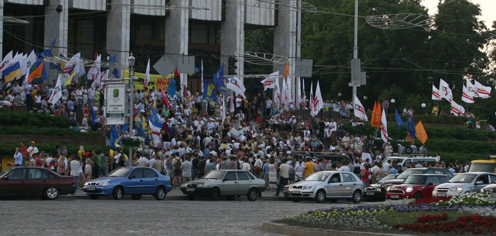 Второй день протестов под Укрдомом