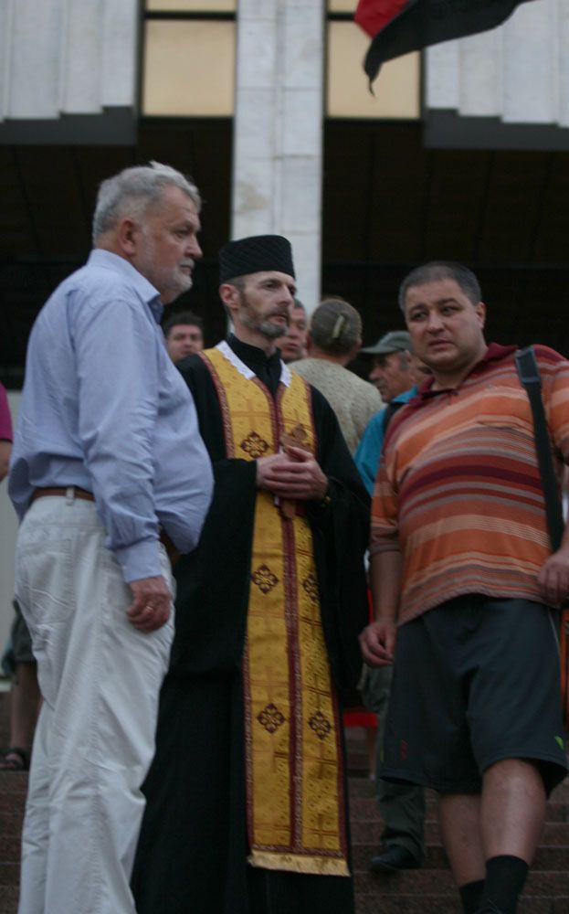 Второй день протестов под Укрдомом