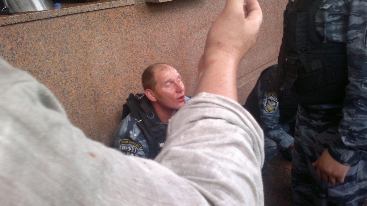 Протесты под Украинским домом