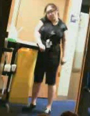 Работник снял клип о том, как в офисе воруют его яблоки. Видео