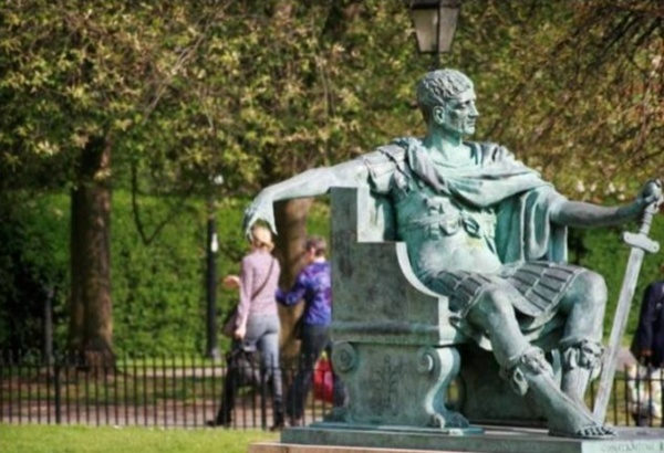 Хороший фотограф всегда выберет правильный ракурс. Фото