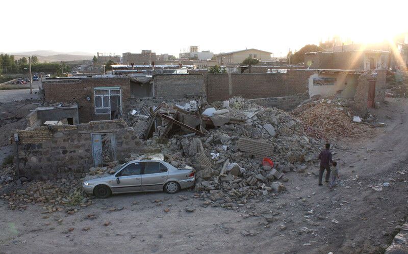Масштабне землетрус в Ірані: 180 загиблих, 1350 поранених
