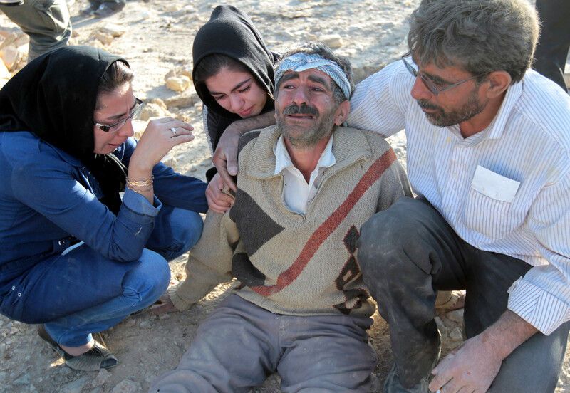 Иран скорбит по жертвам мощных землетрясений