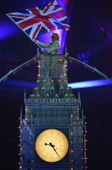 Самые яркие моменты закрытия Олимпиады. Фото