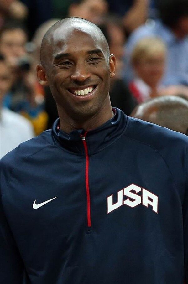 Звездные красавчики покоряют мир лысинами. Фото