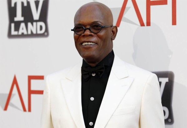 Звездные красавчики покоряют мир лысинами. Фото