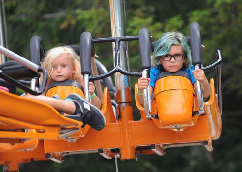 Гвен Стефани не устает развлекать детей. Фото