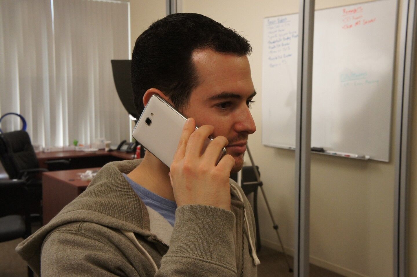 Электронные гаджеты-переростки. Фото  