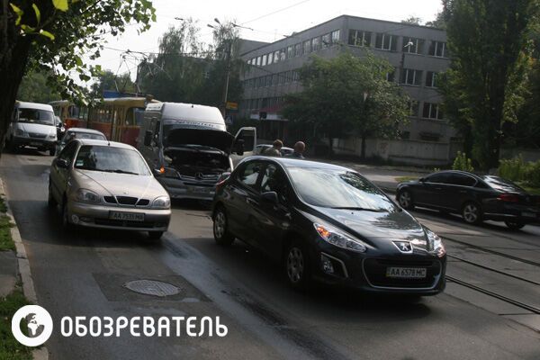На Лукьяновку не ходили трамваи из-за ДТП