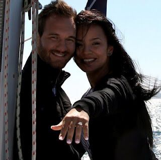 Любовь, покорившая Интернет: парень без рук и ног женился на красотке. Фото 