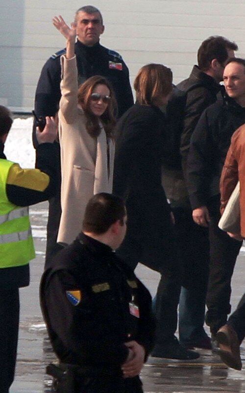 Джоли и Питт замечены во Франции. Фото