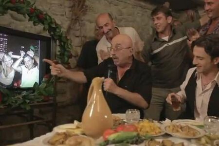 Грузины спели Саакашвили "Давай, до свидания!"