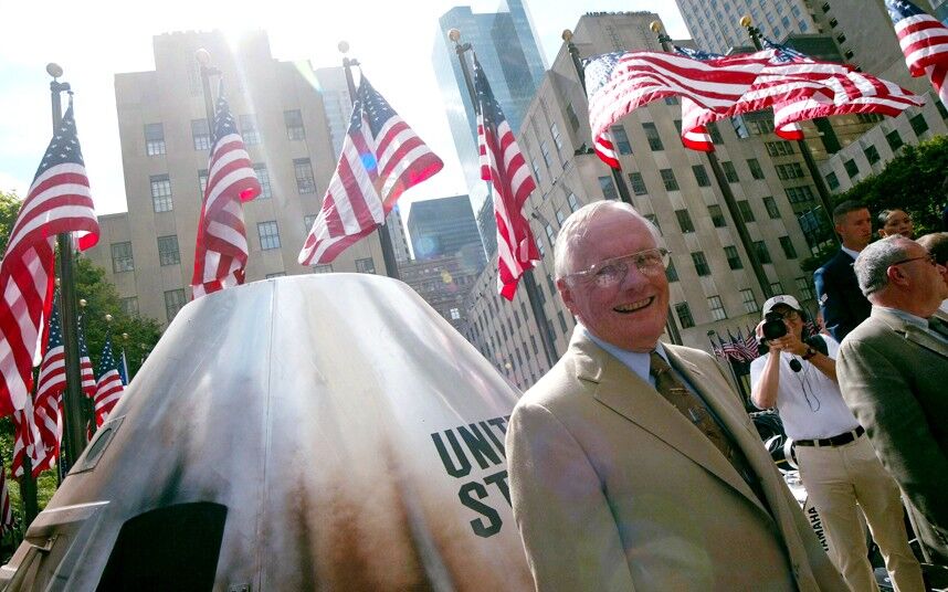 Перша людина на Місяці