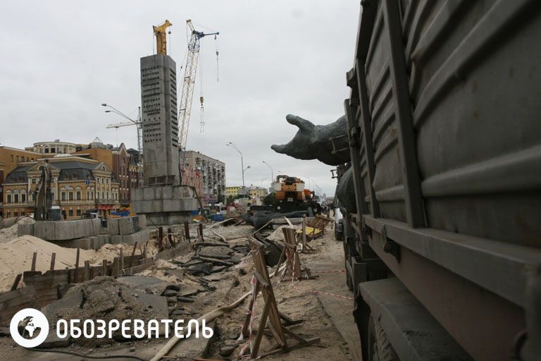 С киевской набережной навсегда исчез памятник морякам