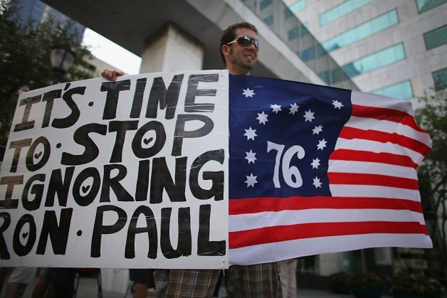 Во Флориде пытались заковать в наручники Кондолизу Райс