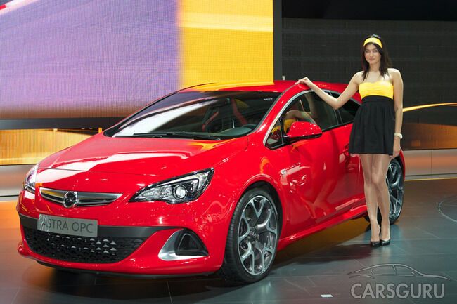 Самые красивые девушки Московского автосалона. Фото 