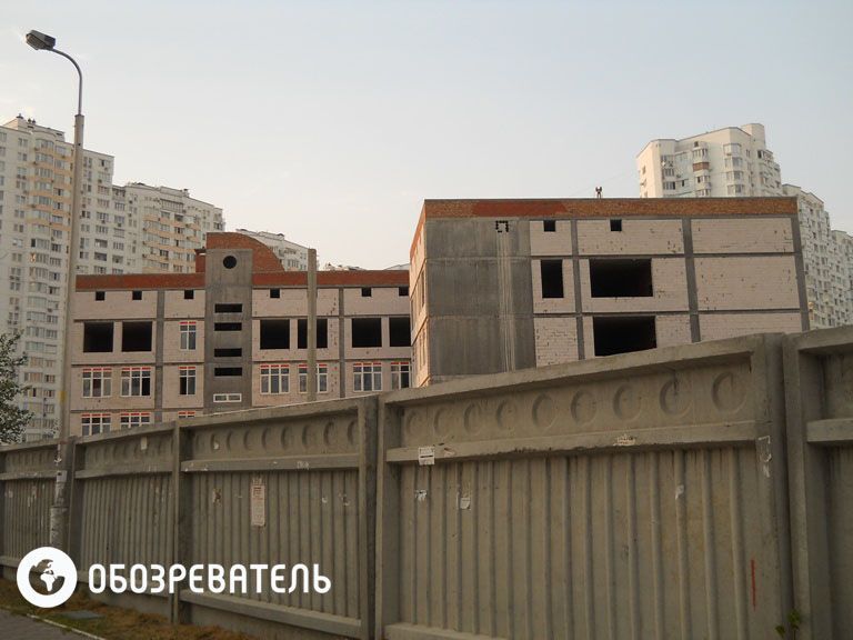 Школу для гимназии Табачника еще не достроили