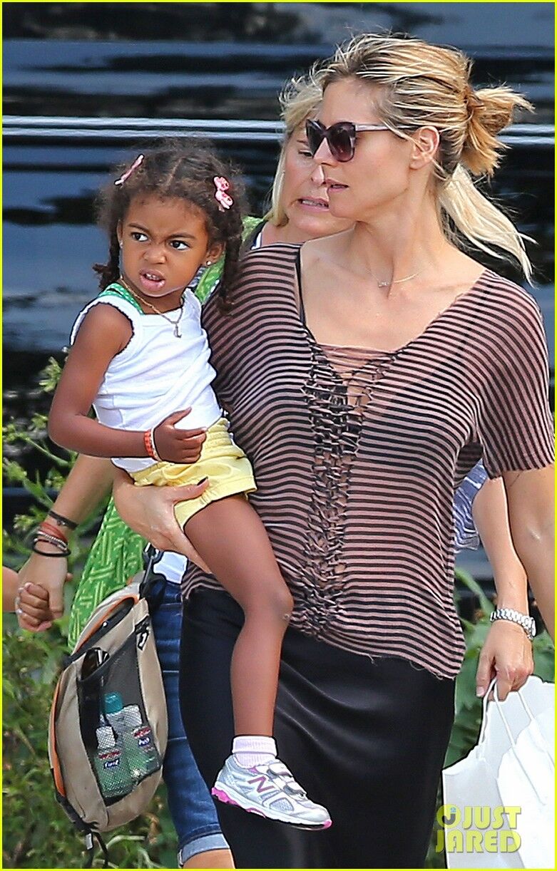 Семейство Хайди Клум собралось покушать. Фото