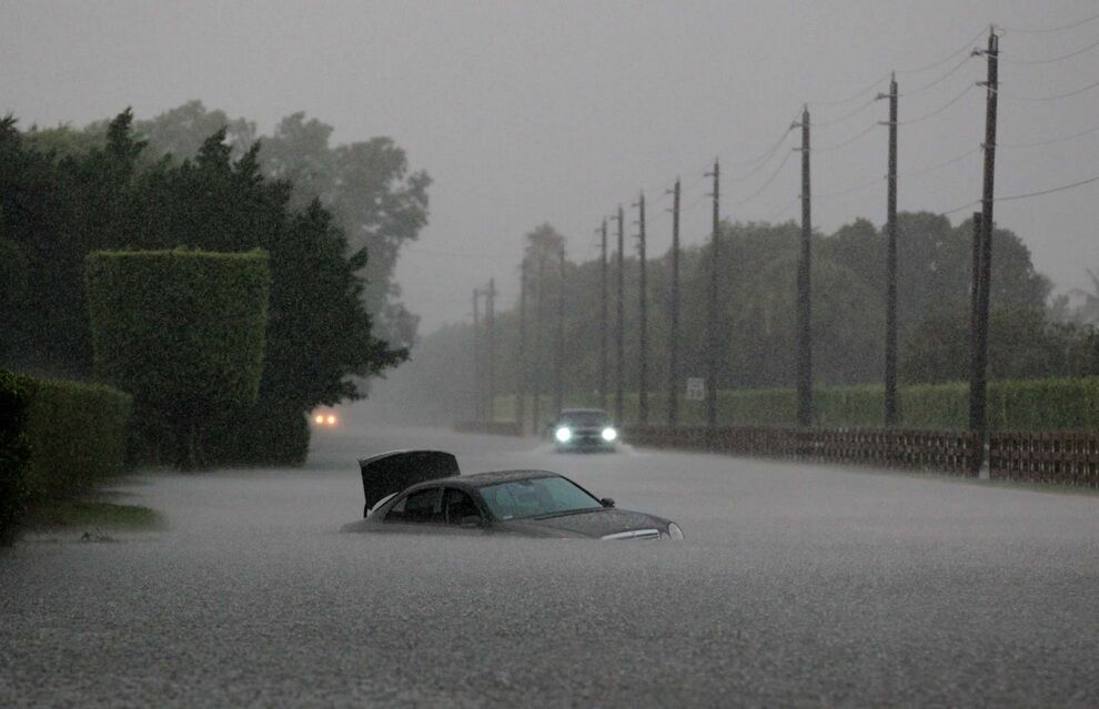 Последствия тропического шторма "Айзек"