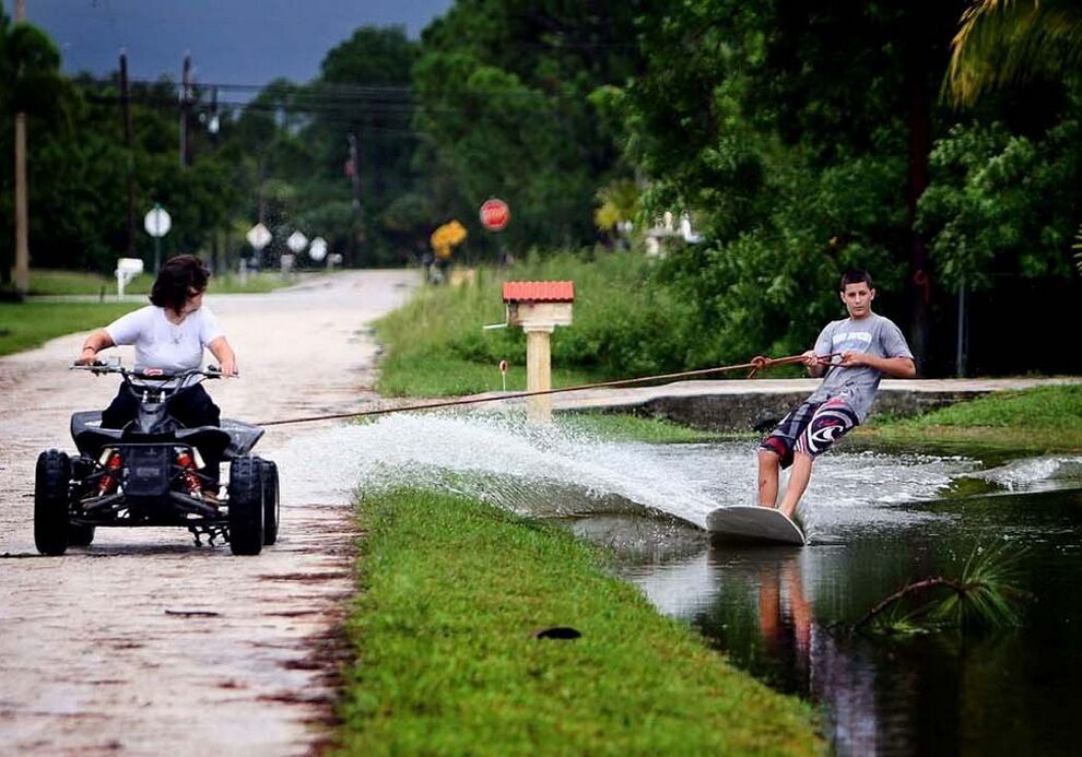 Последствия тропического шторма "Айзек"
