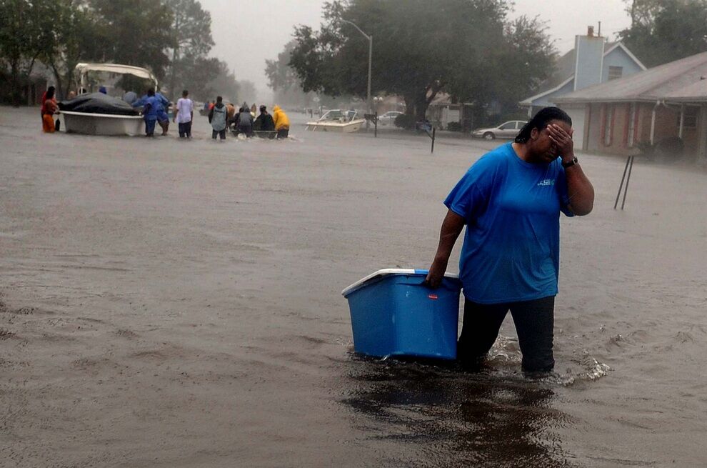 Последствия тропического шторма "Айзек"