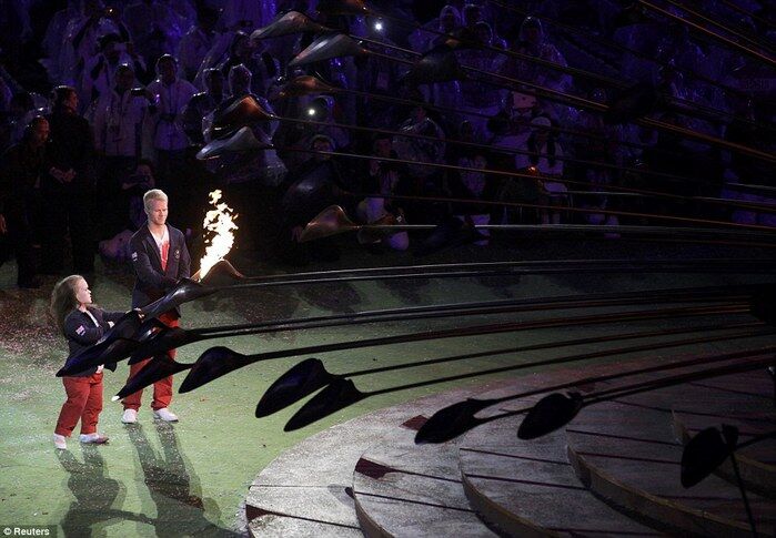 Звезды выступили на закрытии Паралимпийских игр. Фото