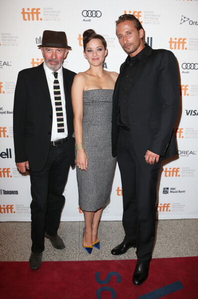 Стильная Марион Котийяр в причудливых туфлях