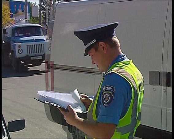 Пьяный водитель силой увез сбитую им девушку. Фото  