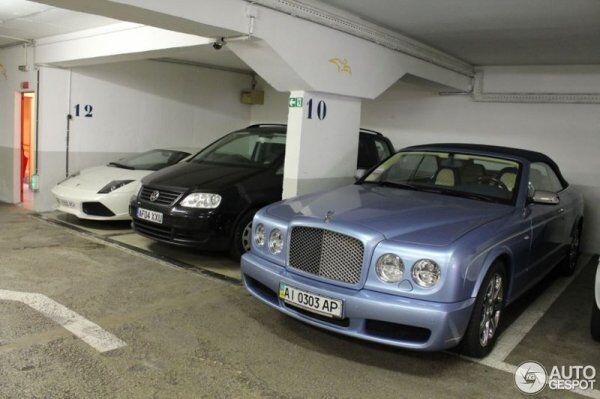 Машины украинских олигархов в Монако. Фото. Видео  