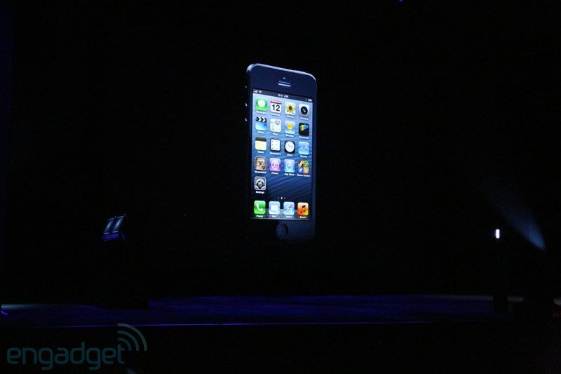 Компания Apple представила новый iPhone. Фото 