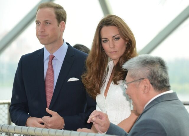 Принц Уильям и Кейт встретились с детьми. Фото