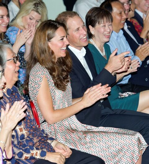 Принц Уильям и Кейт встретились с детьми. Фото