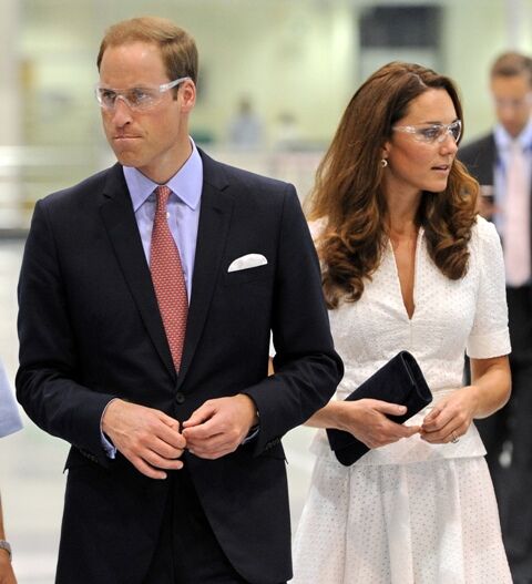 Принц Уильям и Кейт встретились с детьми. Фото