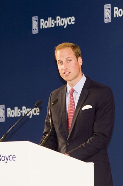 Принц Уильям и Кейт встретились с детьми. Фото