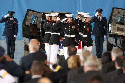 Обама обещает сделать все для защиты посольств США за рубежом