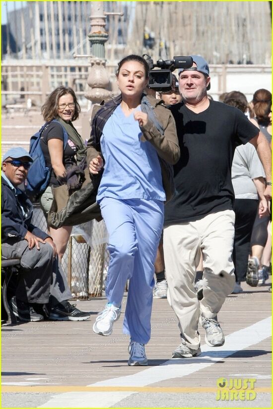 Мила Кунис спасла от смерти Робина Уильямса