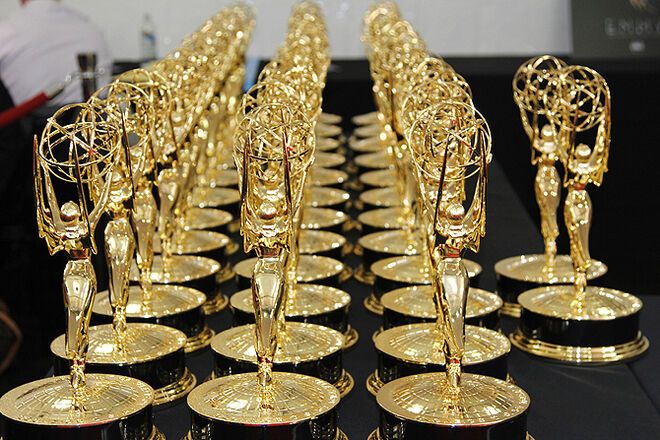 Звезды веселятся после Emmy Awards. Фото
