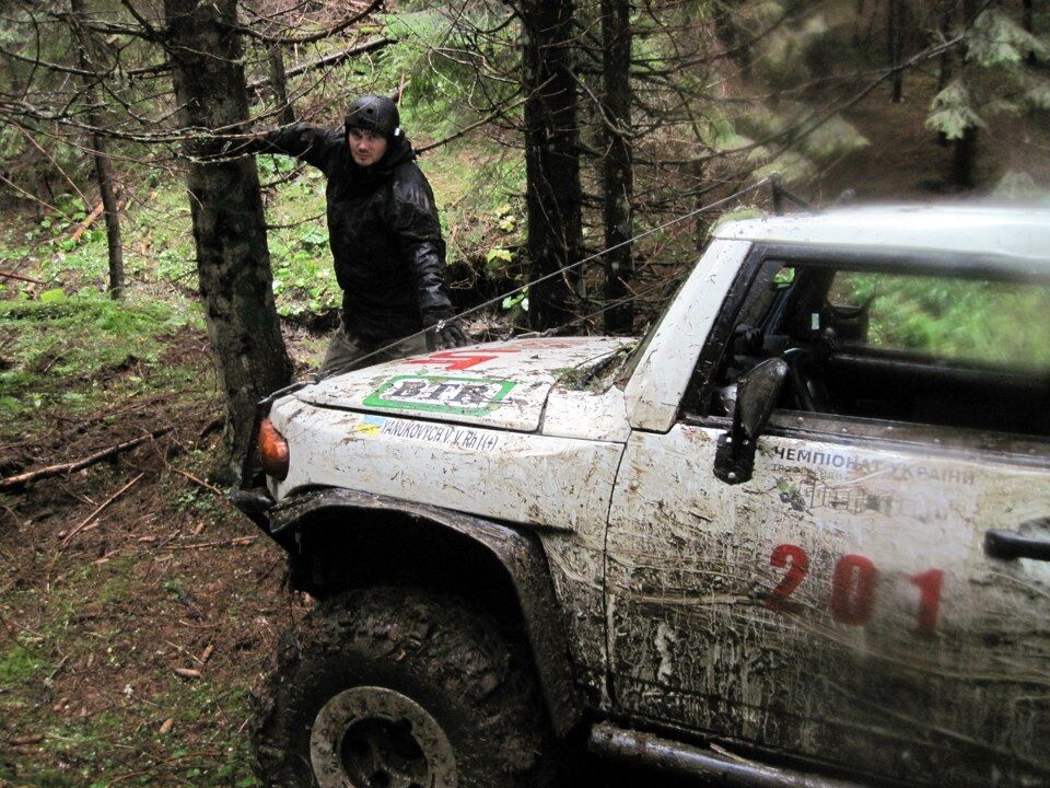 Син Януковича переміг у автоперегонах по бездоріжжю