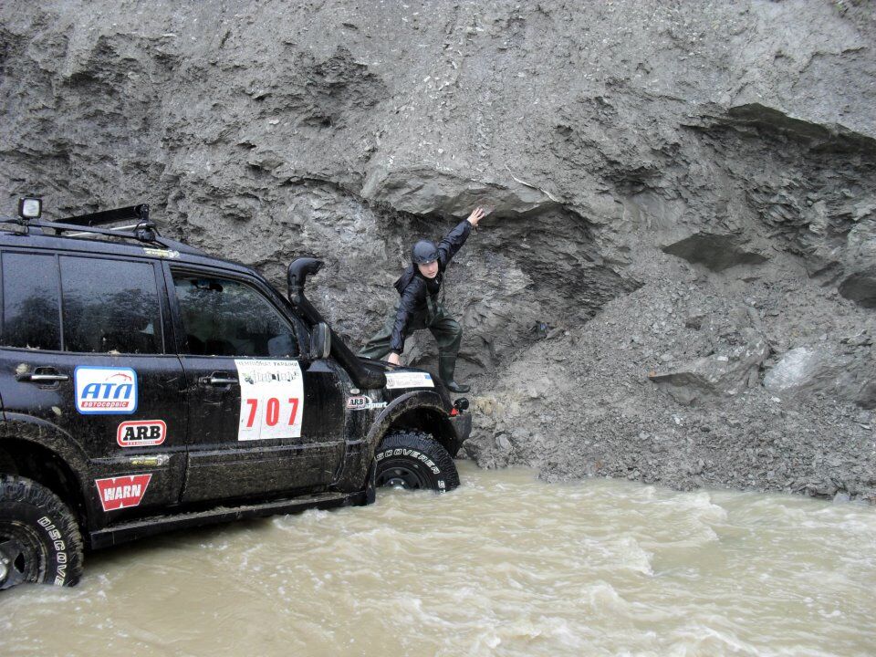 Син Януковича переміг у автоперегонах по бездоріжжю