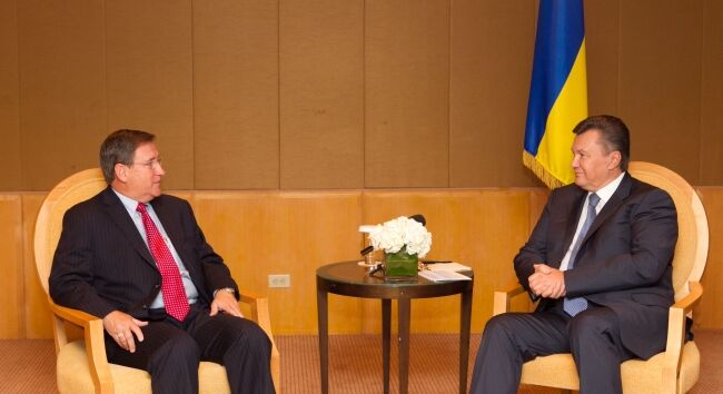 Янукович в США зустрівся з Обамою