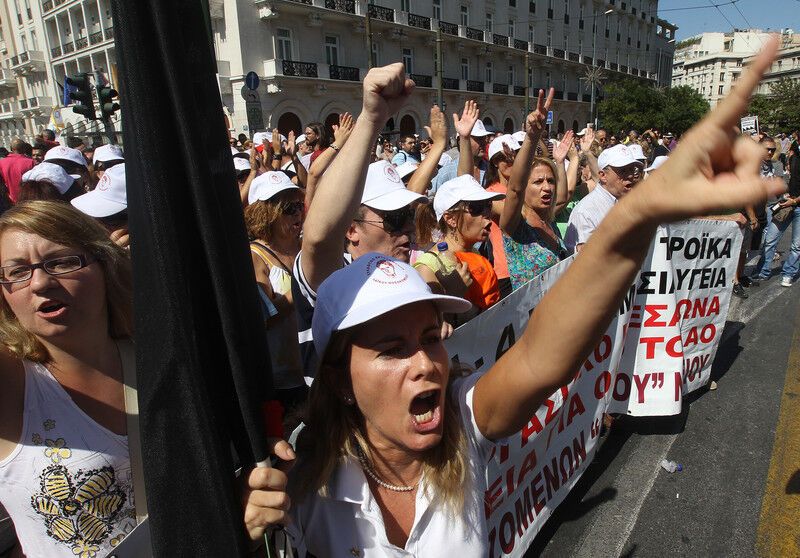 Акції протесту в Афінах: більше 100 затриманих