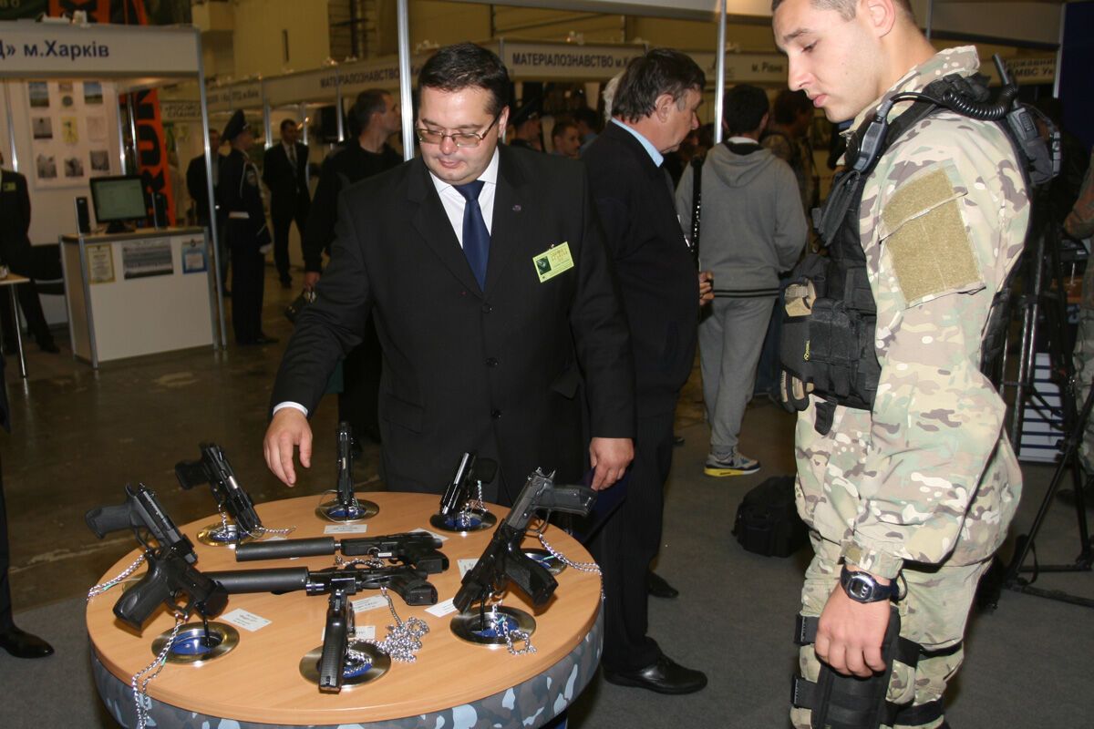 Виставка для чоловіків