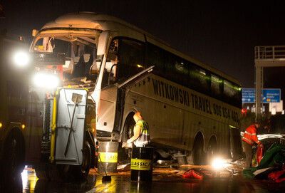 У Німеччині вантажівка протаранила автобус з дітьми: є загиблі і постраждалі